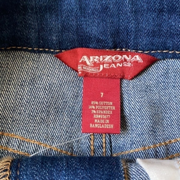 Arizona Jean Skirt - Picture 2 of 8